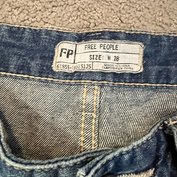 Free People Denim shorts size 28 - Picture 3 of 3